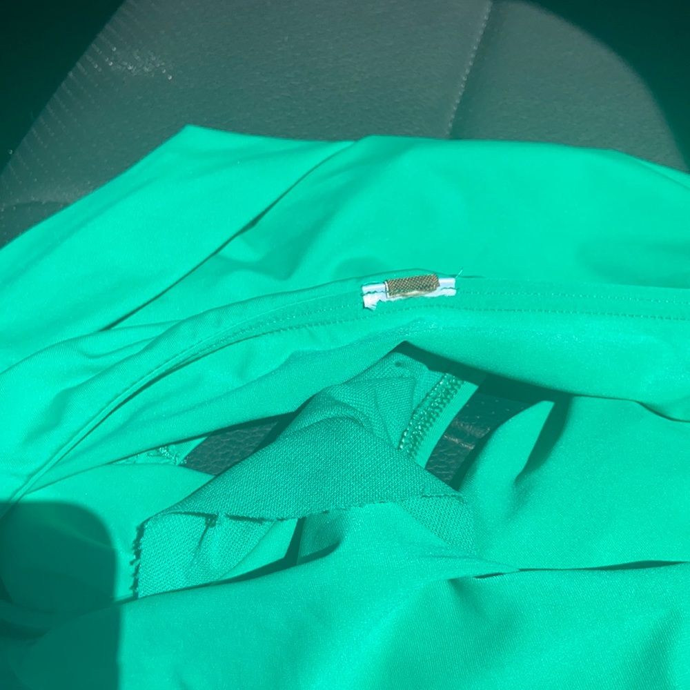 Tommy Bahama skirted bottom - Picture 4 of 8
